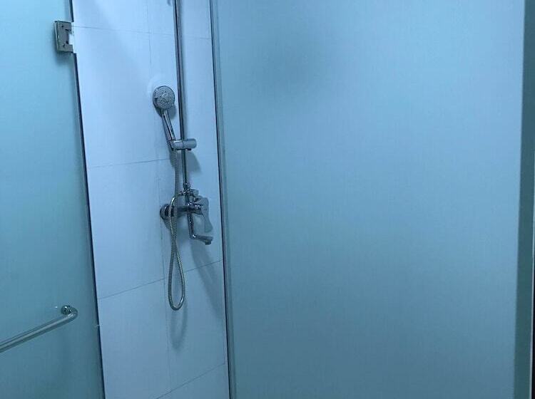 هتل Luang Prabang Villa Sirikili River View