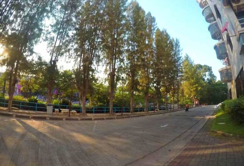 هتل Wiangwalee