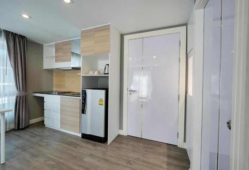 Wisdom Hotel & Residence