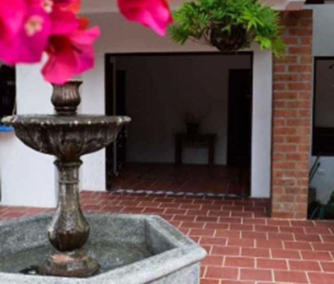 Отель Y Restaurante Bienmesabe