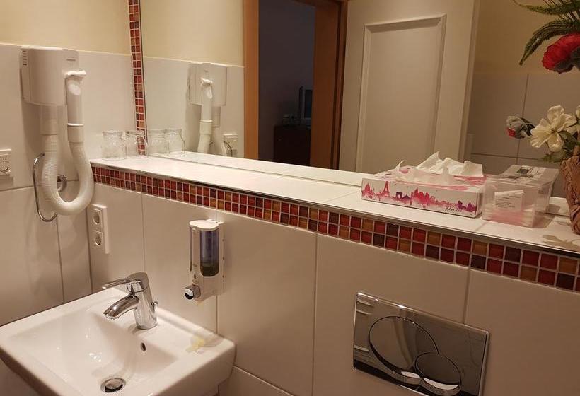 ホテル Mühlengarten By Relax Inn   Staffless & Self Check In