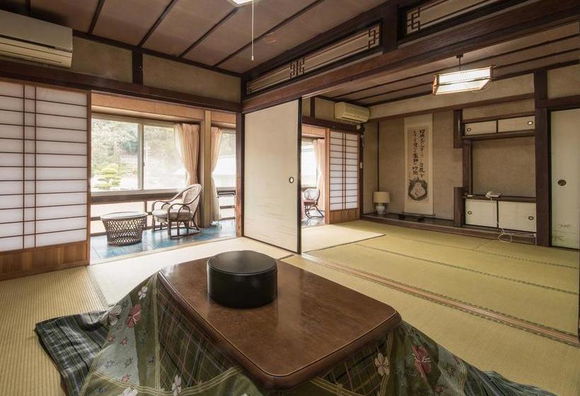 Izumiya Ryokan