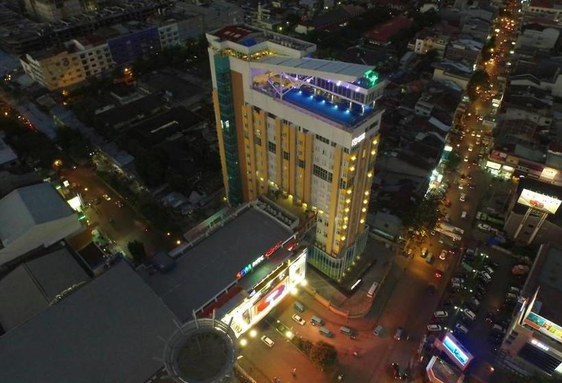 ホテル Karebosi Premier Makassar