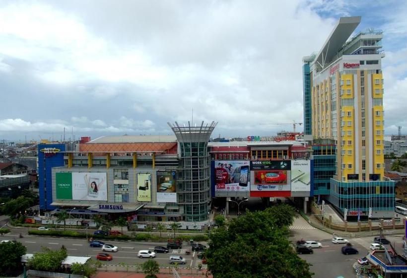 ホテル Karebosi Premier Makassar