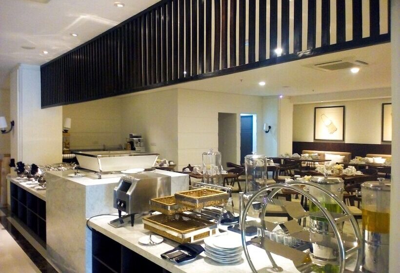 Kyriad M Hotel Sorong