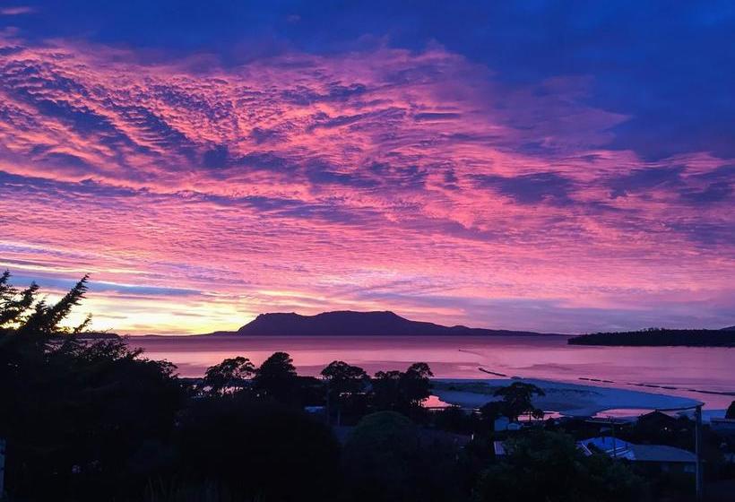 Maria Views Bed & Breakfast