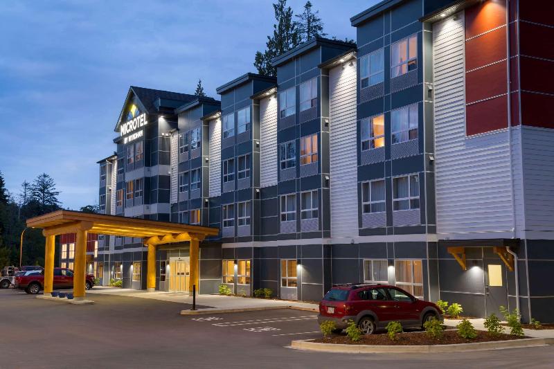 Microtel Inn & Suites By Wyndham Oyster Bay Ladysmith