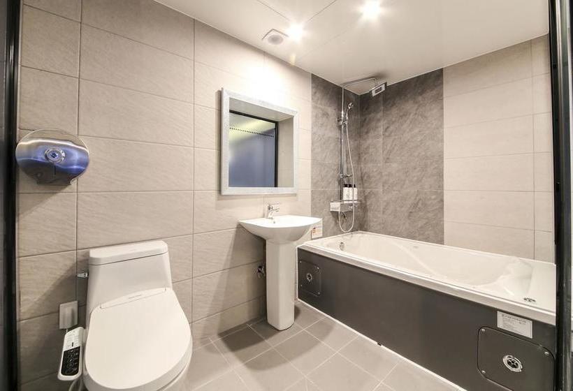 مُتل Busan Oncheonjang  Carino