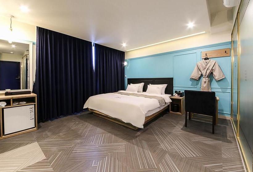 مُتل Busan Oncheonjang  Carino