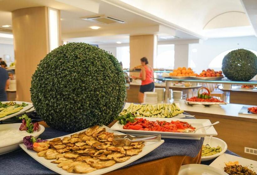 אתר נופש Futura Club Torre Rinalda