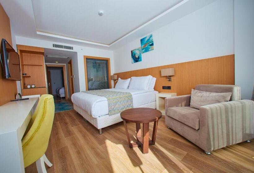 The Nowness Luxury Hotel & Spa