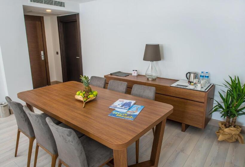 The Nowness Luxury Hotel & Spa