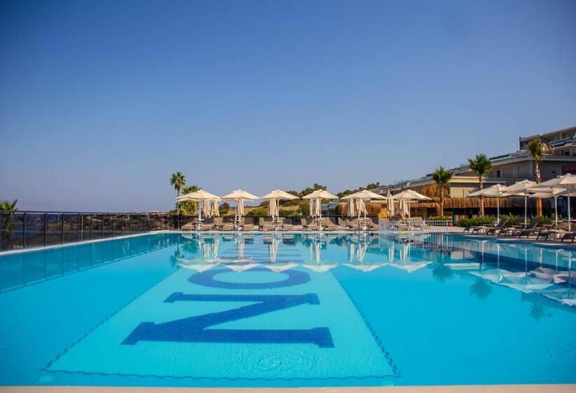 The Nowness Luxury Hotel & Spa