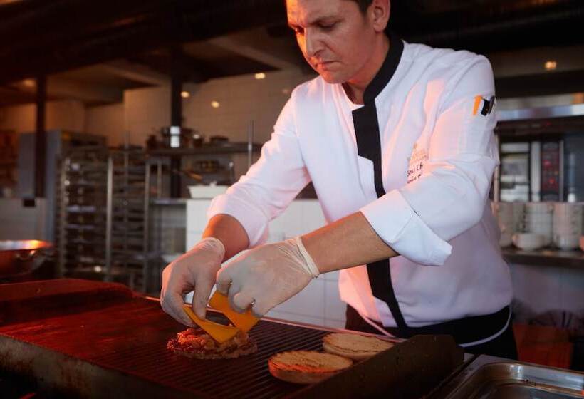 The Nowness Luxury Hotel & Spa