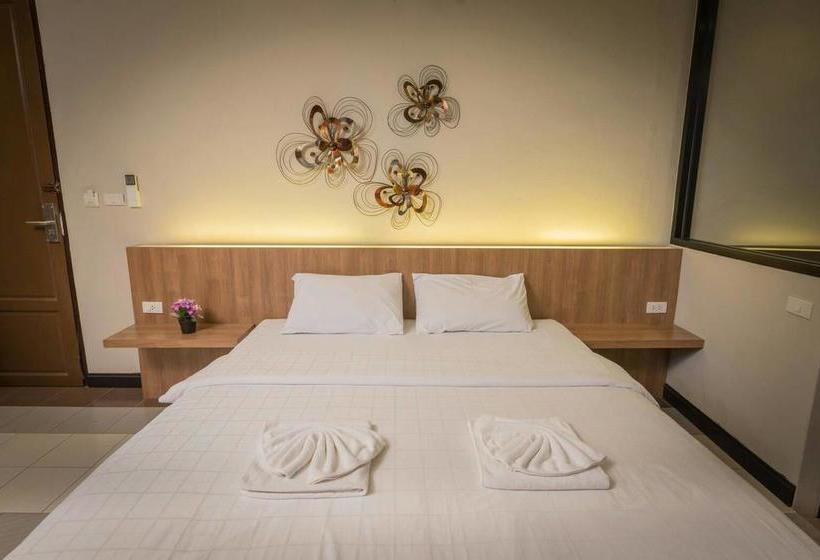 בית מלון כפרי V  Vajira