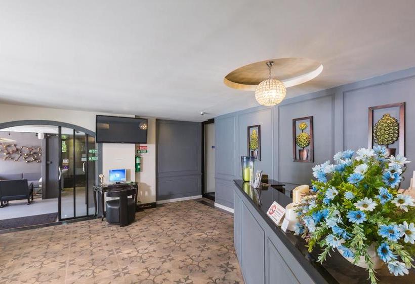 בית מלון כפרי V  Vajira