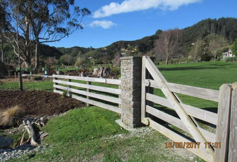 Woolshed Bed & Breakfast