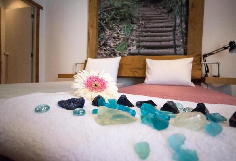 旅馆 Modern & Recycled Guest House