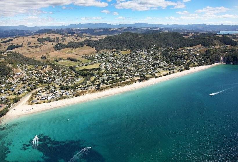 Общежитие Tatahi Cove Back Packer