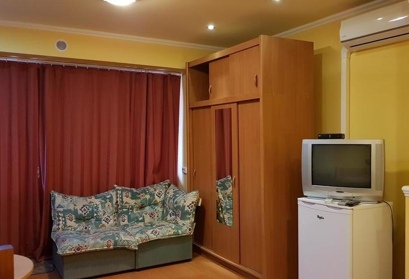 ベッドアンドブレックファースト Central Panzió Gyula