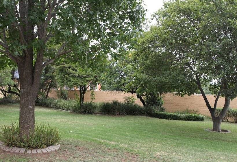 مبيت وإفطار La Villa Rosa