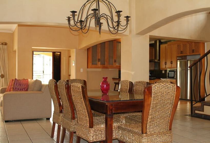 مبيت وإفطار La Villa Rosa