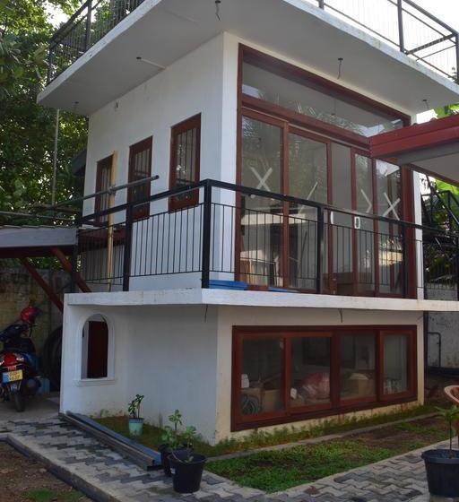 ベッドアンドブレックファースト Ocean Caves, Balapitiya