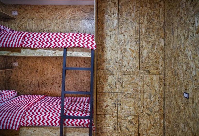 Buff Hostel Tirana