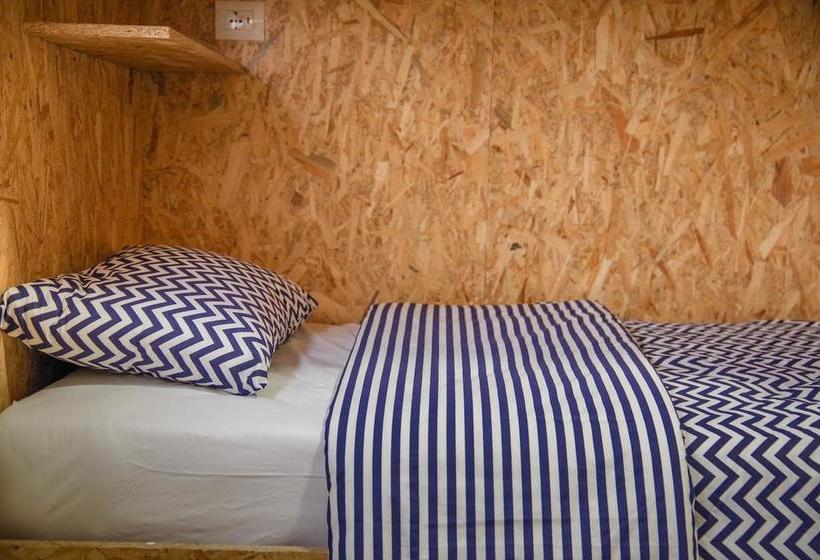 Buff Hostel Tirana
