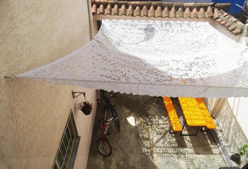 Buff Hostel Tirana