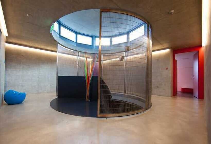 Chromotel Self Check In