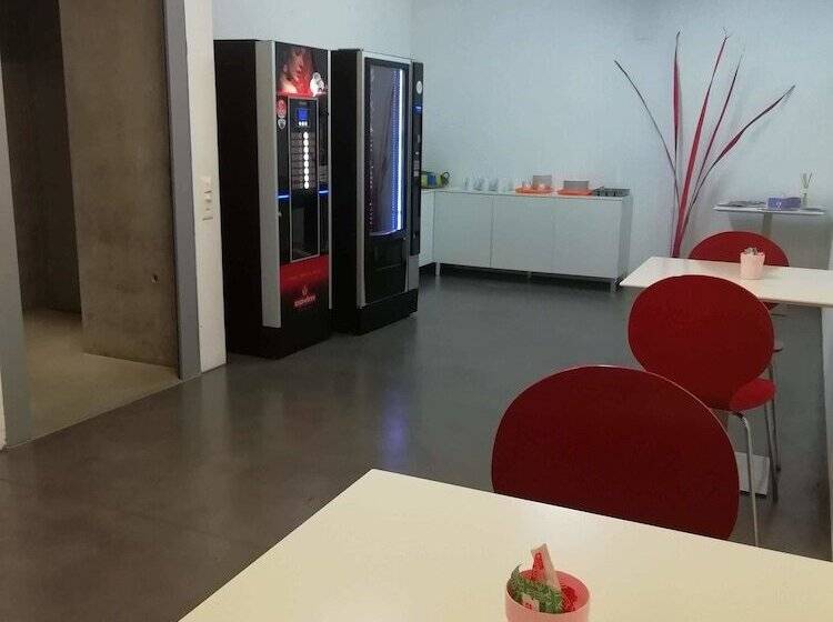 Chromotel Self Check In