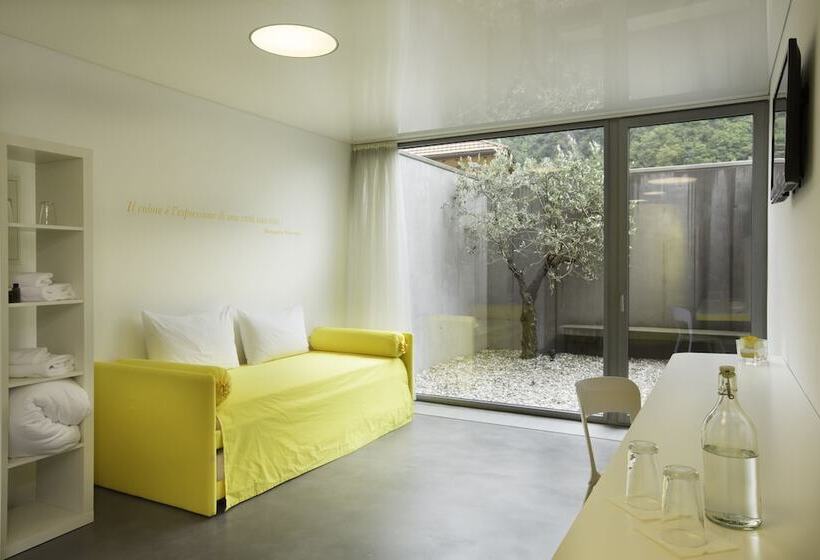 Chromotel Self Check In