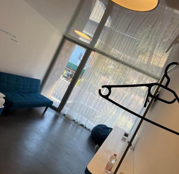 Chromotel Self Check In