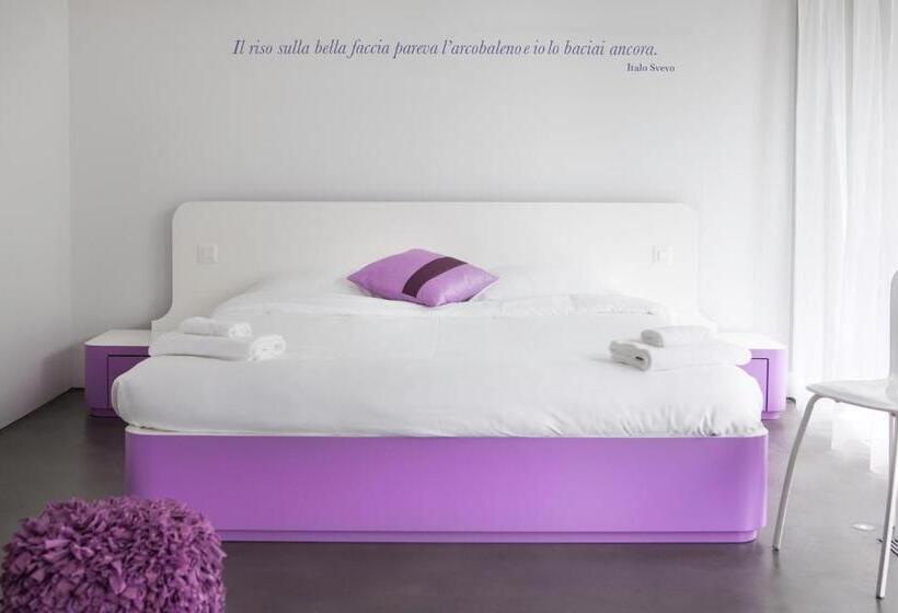 Chromotel Self Check In