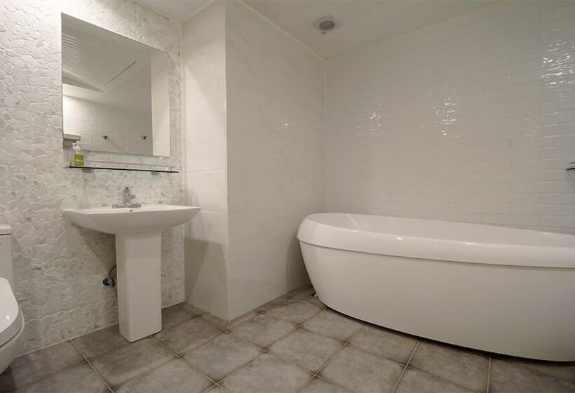 February Hotel Busan Gangseo Annex Building