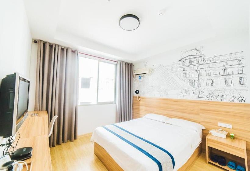 Global Village River View Hostel