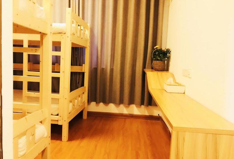 Global Village River View Hostel