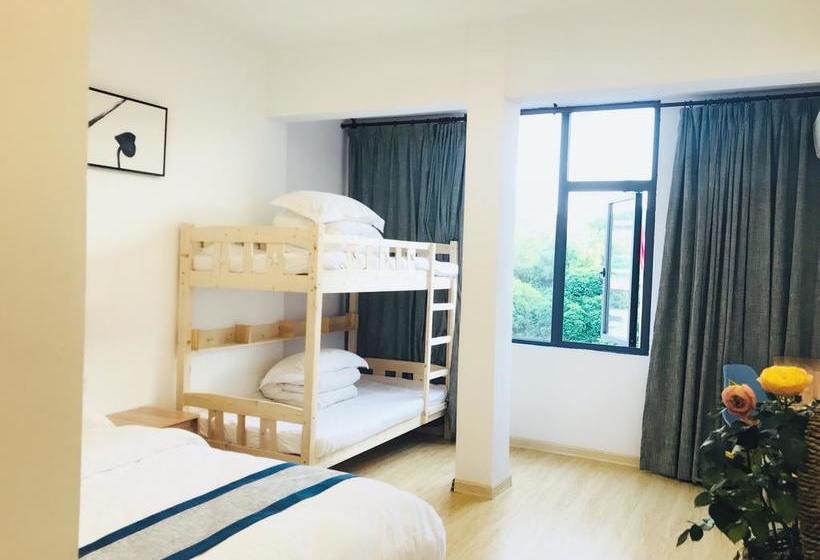 Global Village River View Hostel