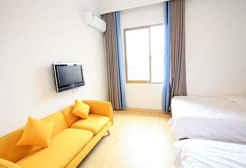 Global Village River View Hostel