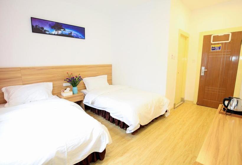 Global Village River View Hostel