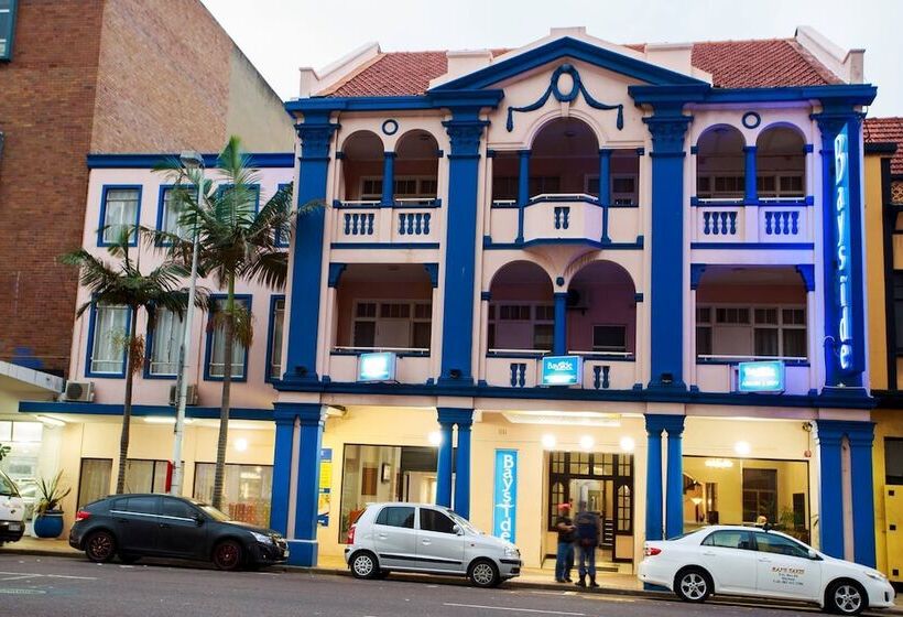 Bayside Hotel 116 West Street