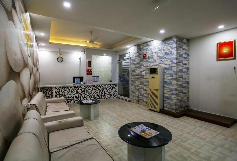 Отель Townhouse Best Inn