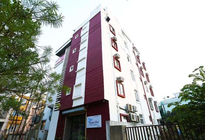 Отель Townhouse Best Inn