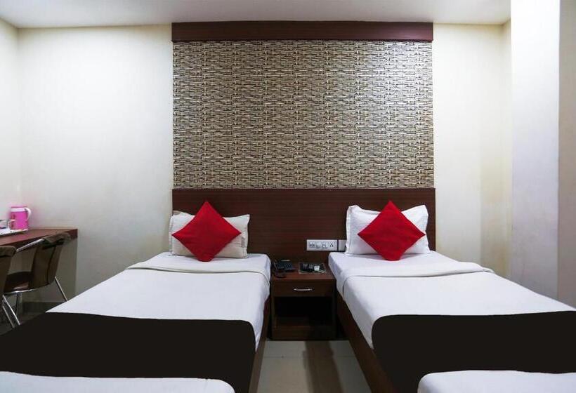 Отель Townhouse Best Inn