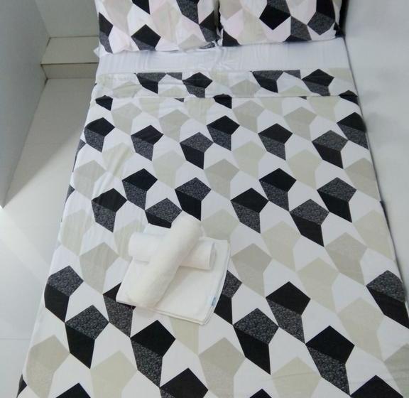 هتل Chelle S Apartelle  Inn