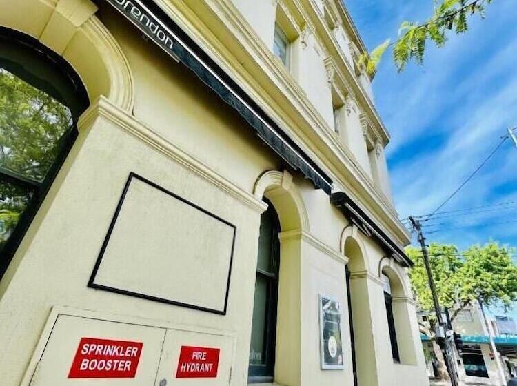 Clarendon Hotel Melbourne