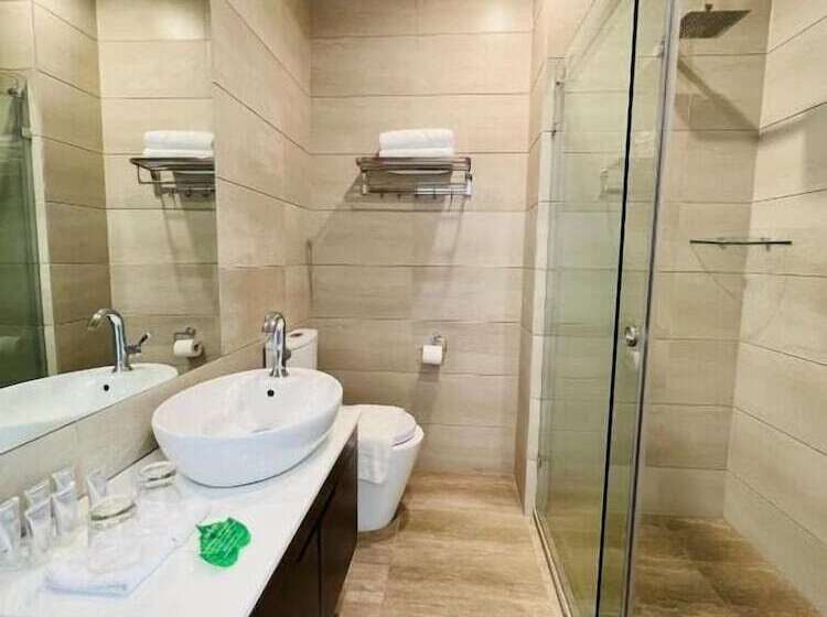 Clarendon Hotel Melbourne