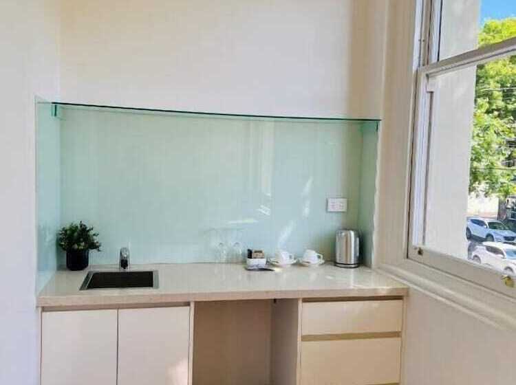 Clarendon Hotel Melbourne