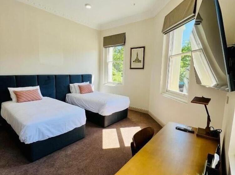 Clarendon Hotel Melbourne